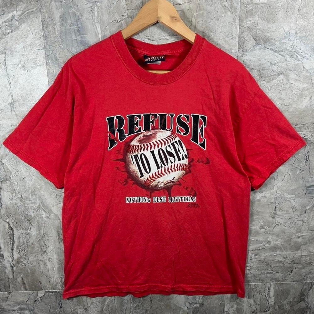 Vintage Old Varsity Red baseball graphic tee t shirt with "Refuse To Lose" Men L
